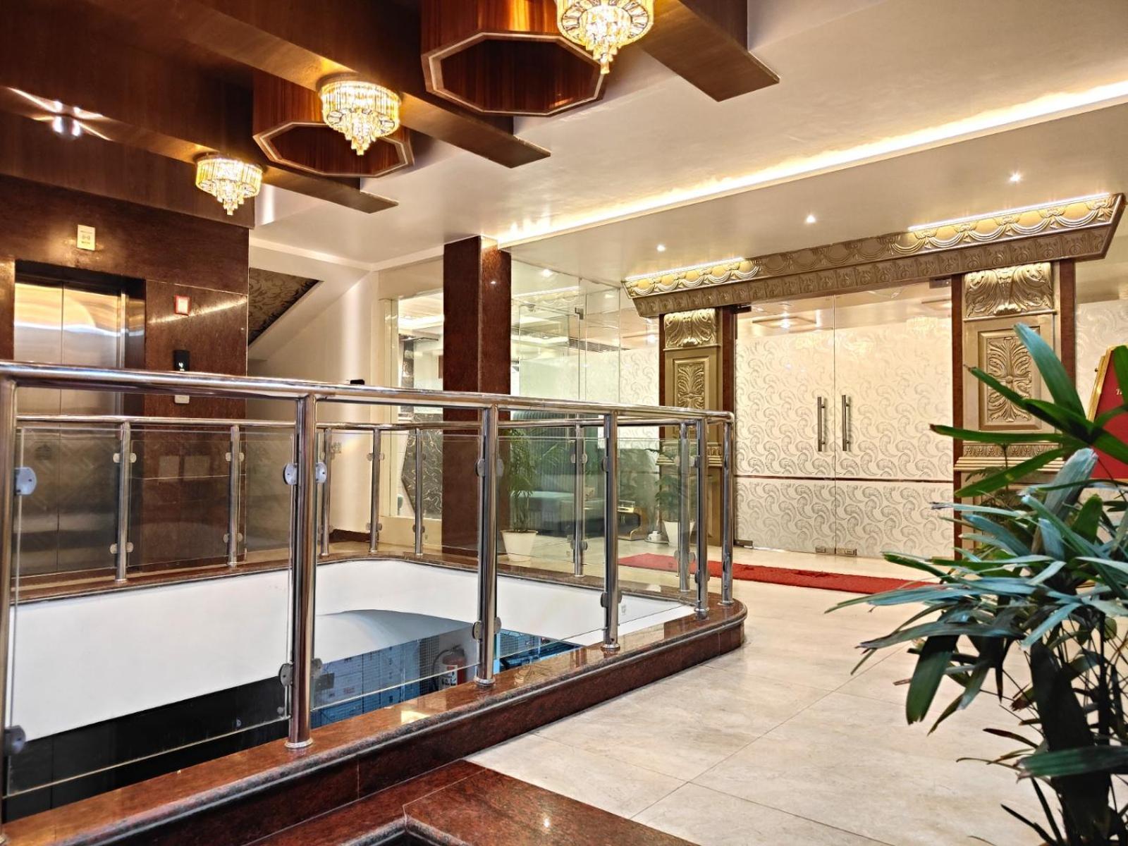 Hotel The Park View Prayagraj Exterior photo